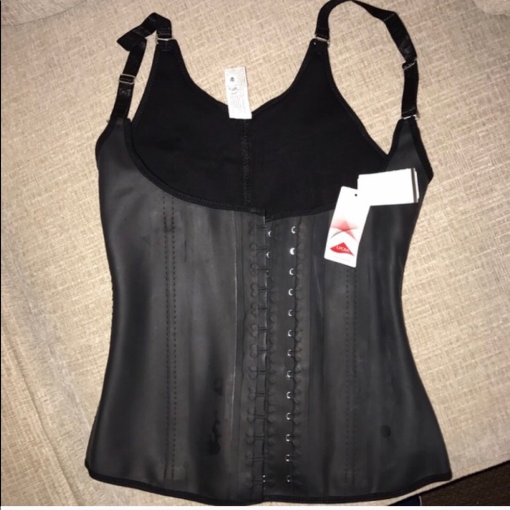 Ann Chery Hourglass waist trainers